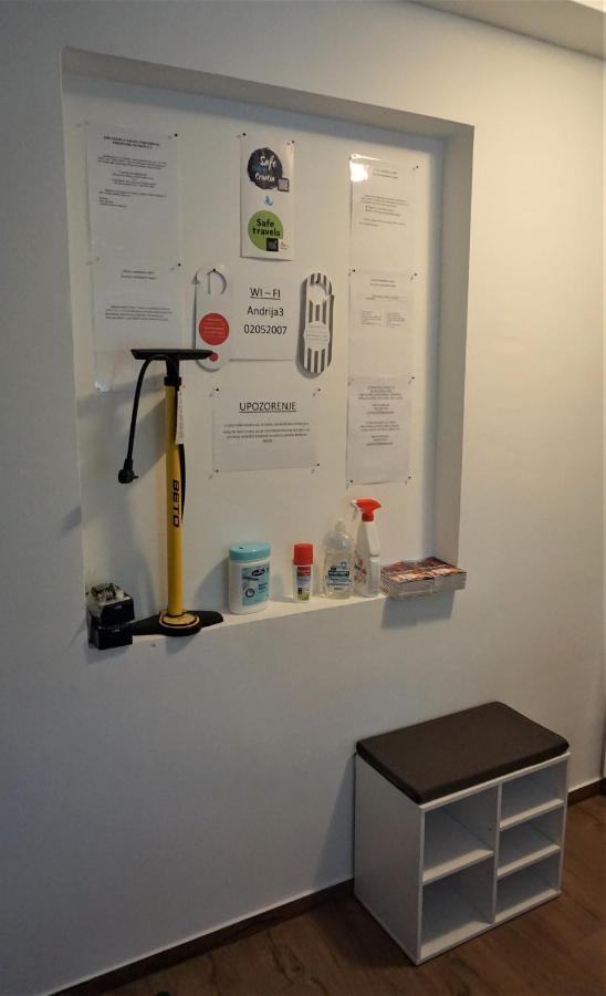 Studio Apartman "Djed" Hrvatska Kostajnica エクステリア 写真