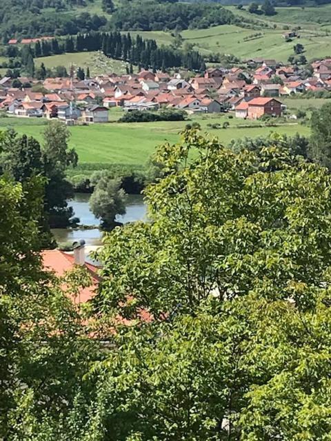 Studio Apartman "Djed" Hrvatska Kostajnica エクステリア 写真